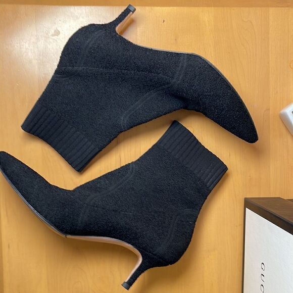 EUC Gianvito Rossi Black Stretch Textured Sock Boot Kitten Heel 39.5/9.5 - Picture 9 of 14